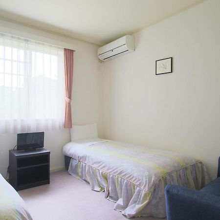 Mt Fuji B&B Pension Le Lagon Yamanakako Exterior photo